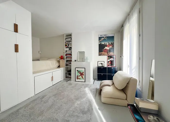 Apartment Cosy Design Paris